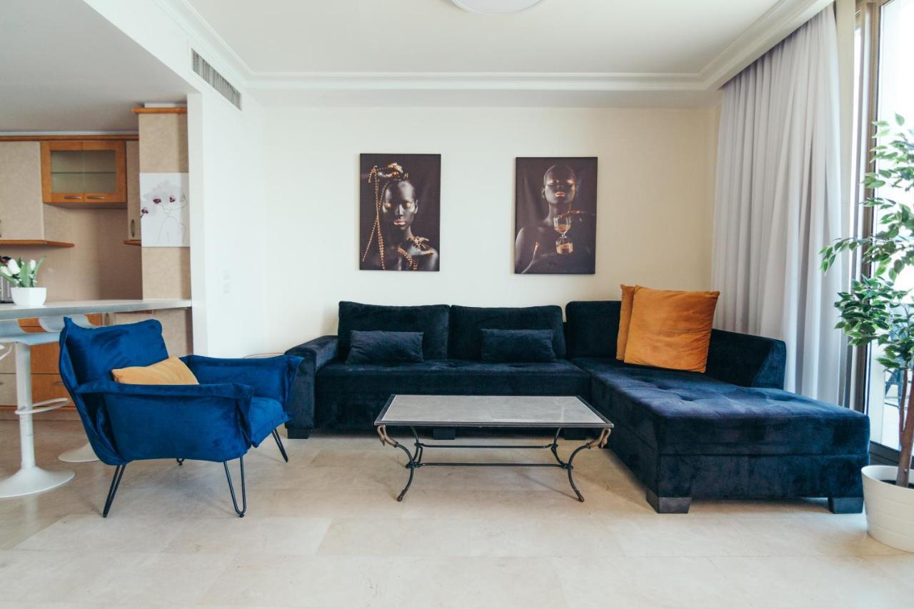 Almog Beach Apt Hotel מלון דירות אלמוג ביץ' Haifa Exterior photo
